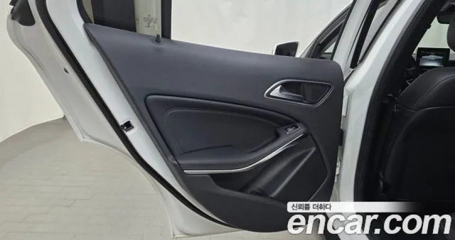 Mercedes-Benz Gla-Class 