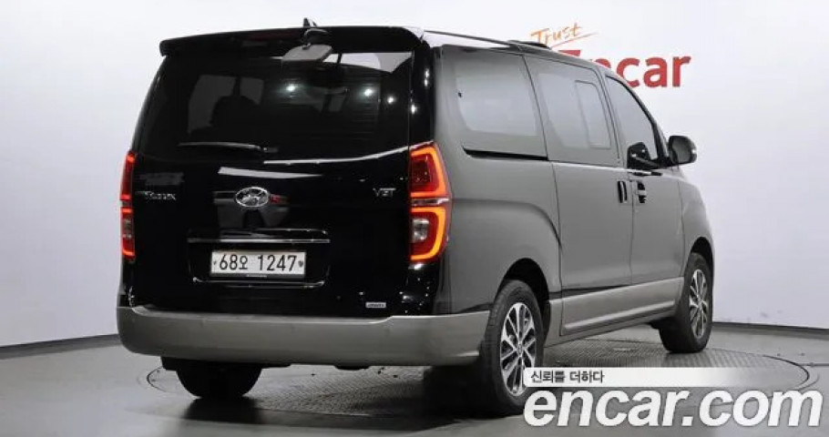 Hyundai Starex 