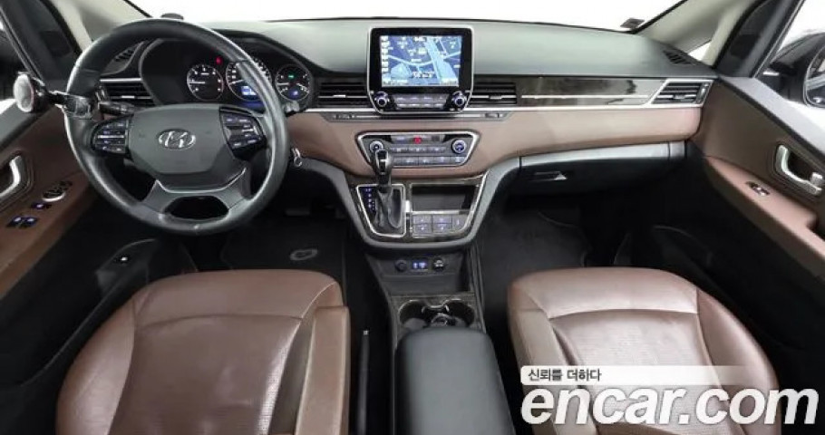 Hyundai Starex 