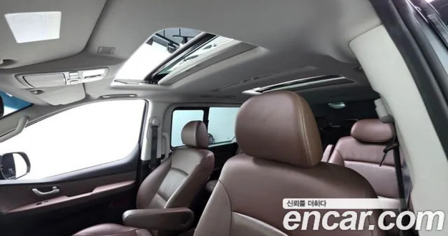 Hyundai Starex 