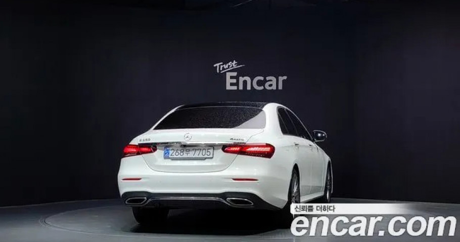 Mercedes-Benz E-Class 