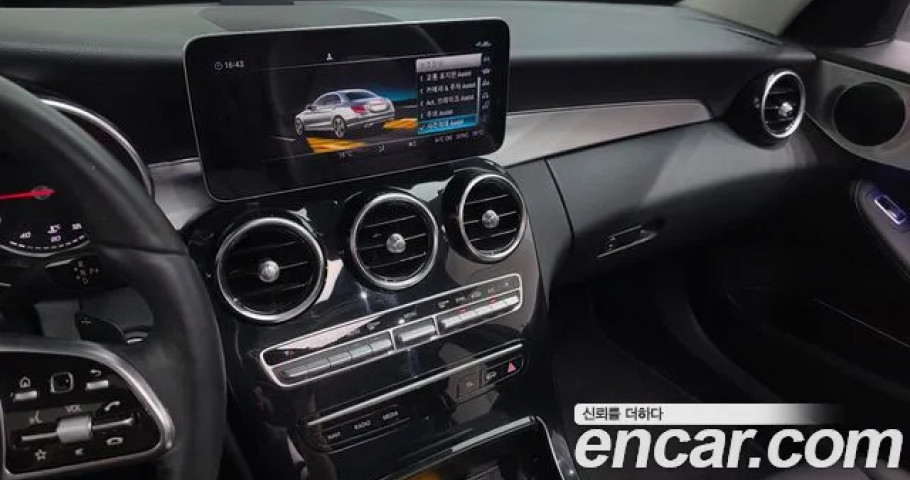 Mercedes-Benz C-Class 