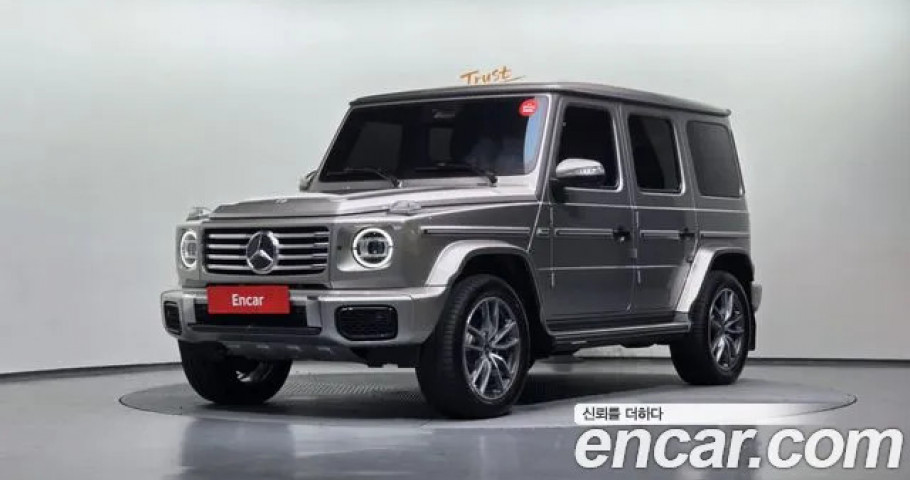 Mercedes-Benz G-Class 