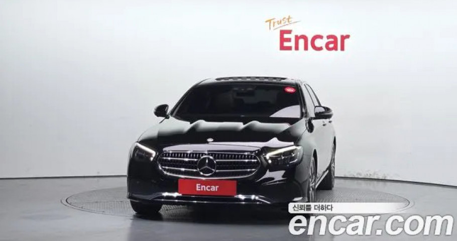 Mercedes-Benz E-Class 