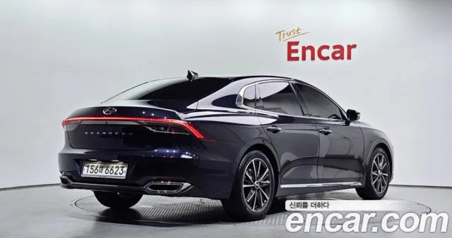 Hyundai Grandeur 