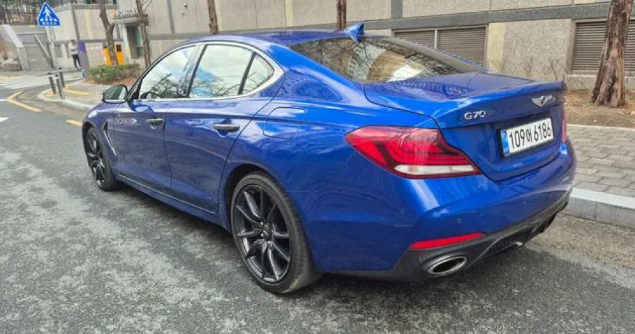Genesis G70 