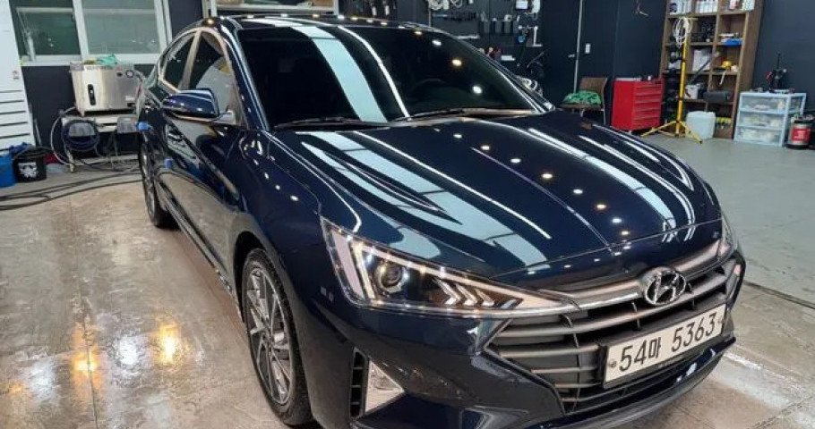 Hyundai Avante (Elantra) 