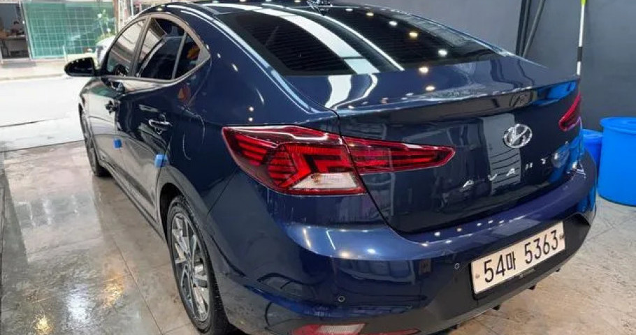 Hyundai Avante (Elantra) 