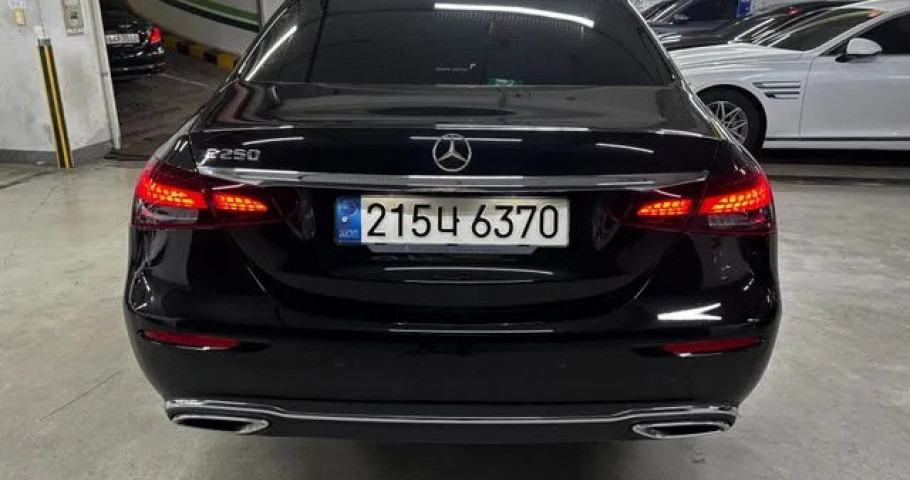Mercedes-Benz E-Class 