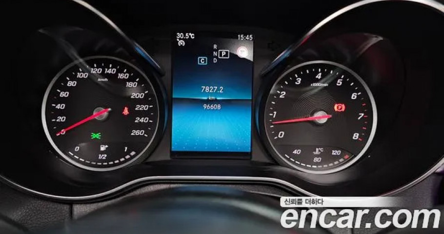 Mercedes-Benz C-Class 