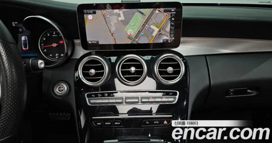 Mercedes-Benz C-Class 