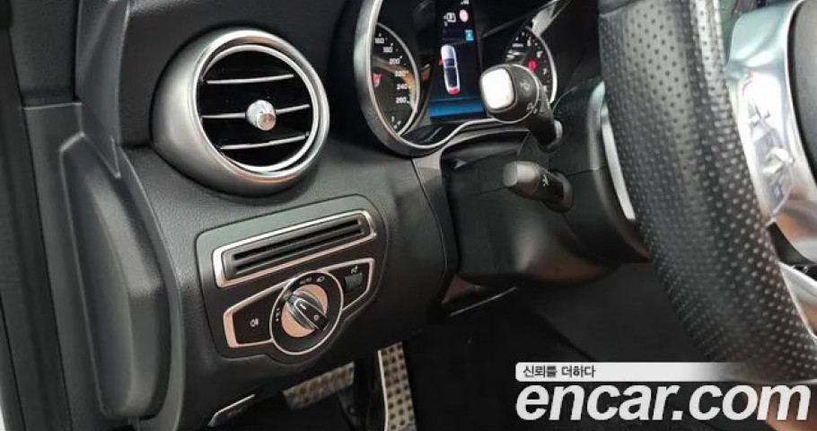 Mercedes-Benz C-Class 