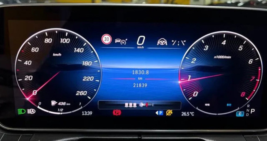 Mercedes-Benz C-Class 