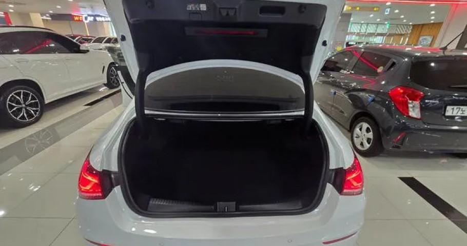 Mercedes-Benz Cla-Class 