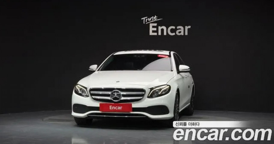 Mercedes-Benz E-Class 