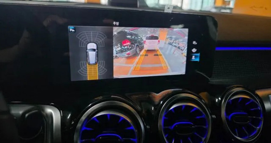 Mercedes-Benz Glb-Class 
