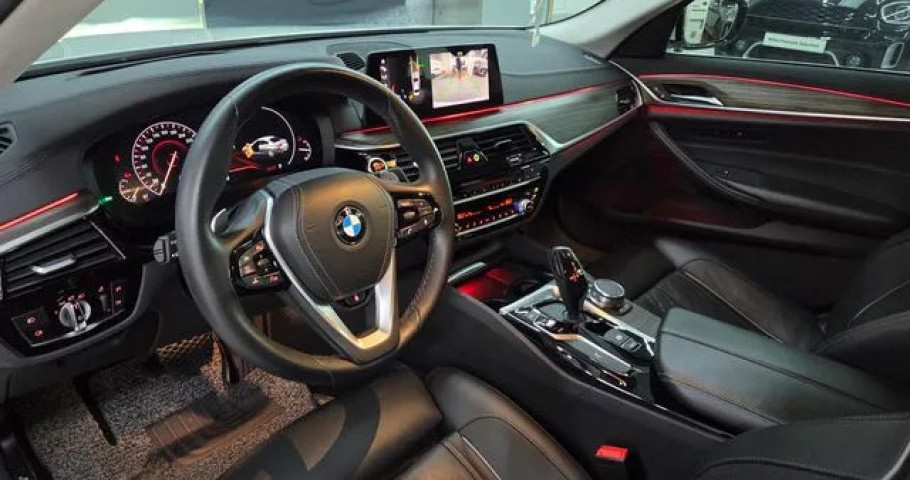 Bmw 5-Series 