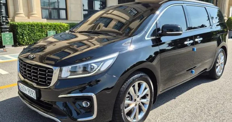 Kia Carnival 