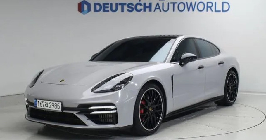 Porsche Panamera 