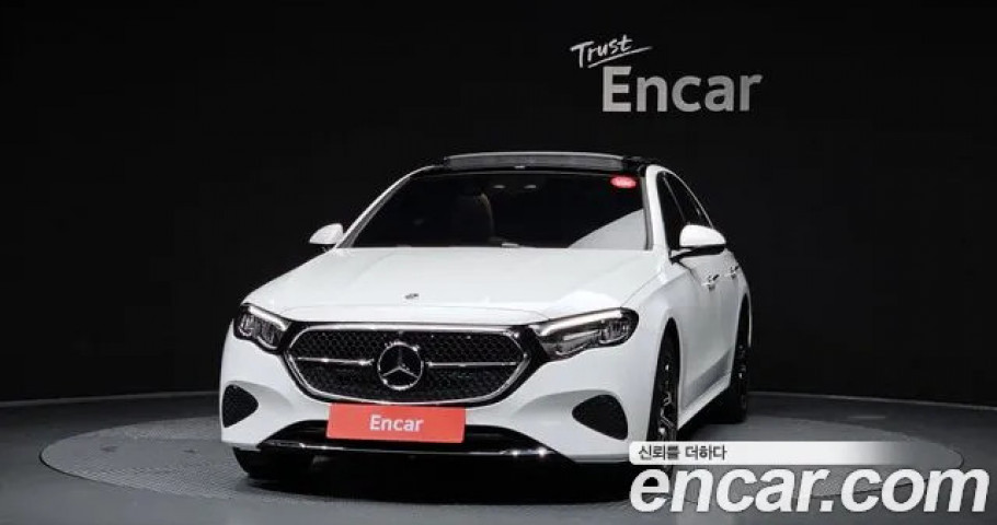 Mercedes-Benz E-Class 