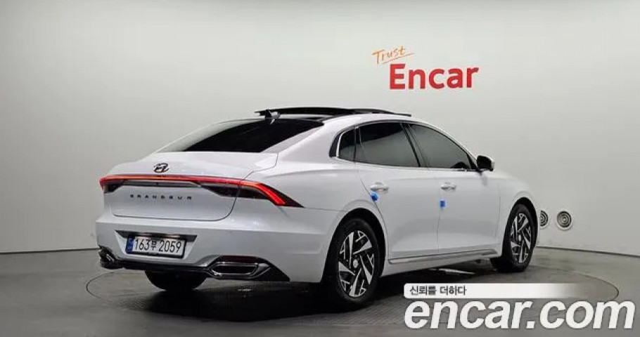 Hyundai Grandeur 