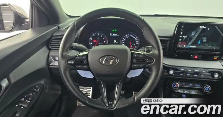Hyundai Veloster 