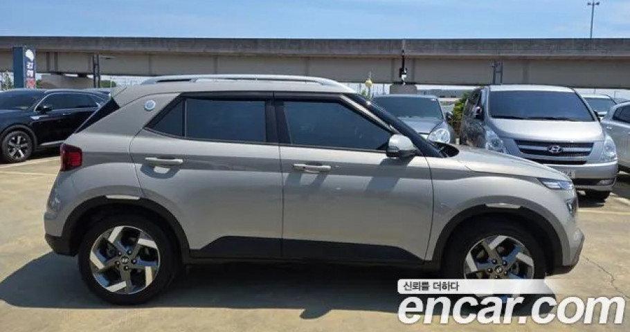 Hyundai Venue 