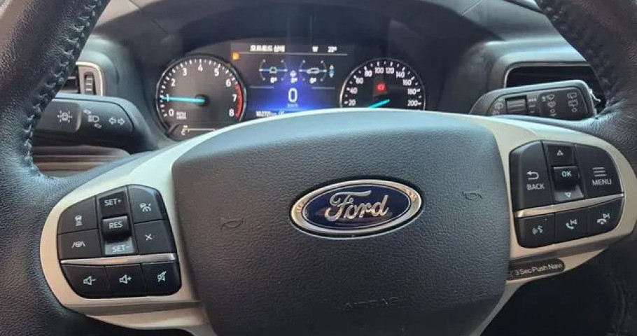 Ford Explorer 