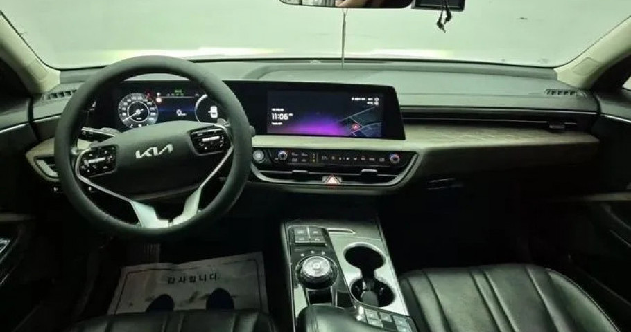 Kia K8 