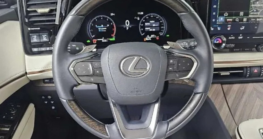 Lexus Lm 
