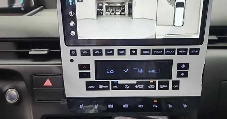 Hyundai Staria 