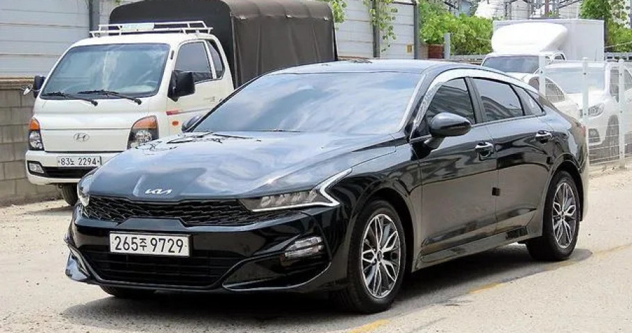 Kia K5 