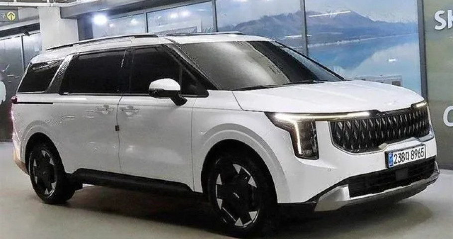 Kia Carnival 
