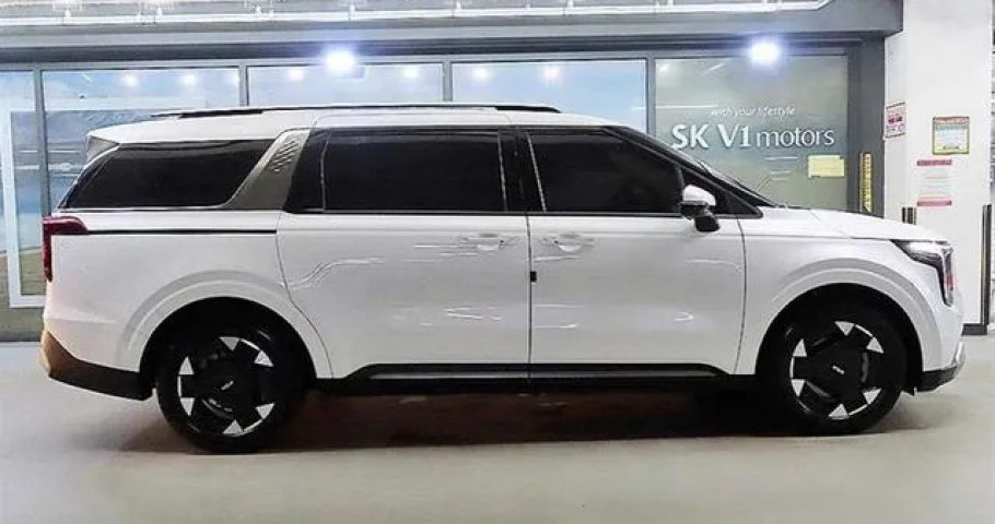 Kia Carnival 