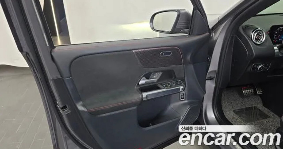 Mercedes-Benz Glb-Class 