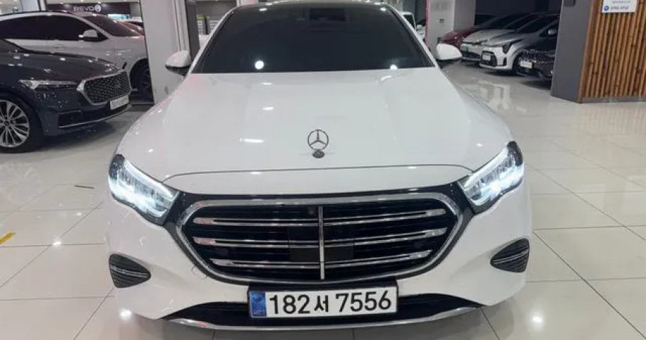 Mercedes-Benz E-Class 