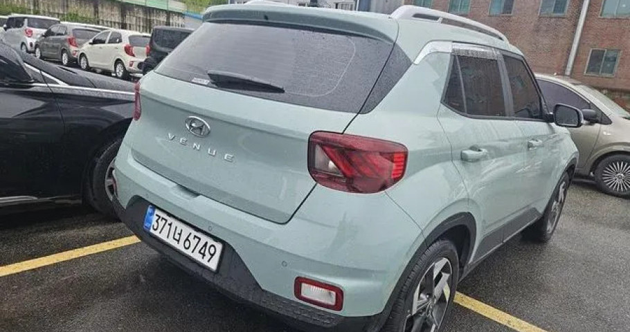 Hyundai Venue 