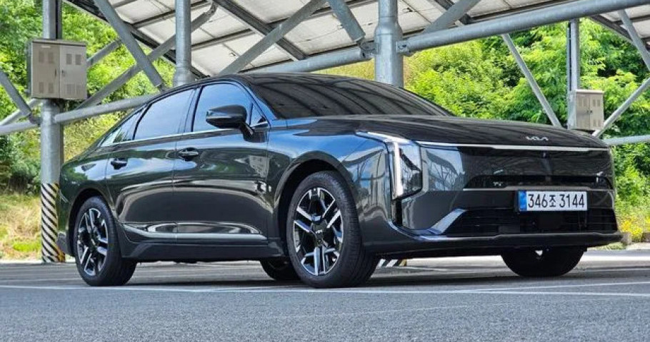 Kia K8 