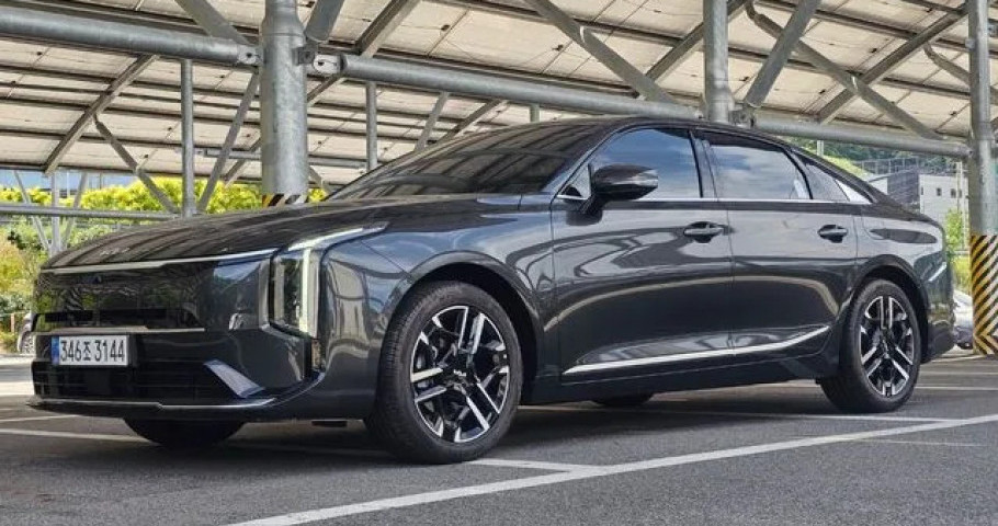 Kia K8 