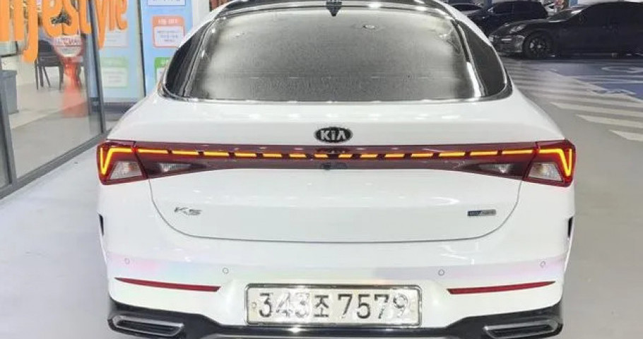 Kia K5 