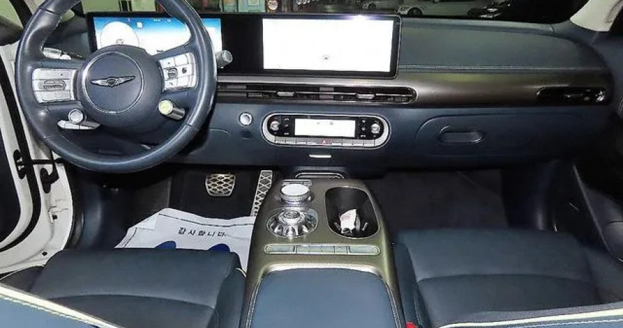 Genesis Gv60 