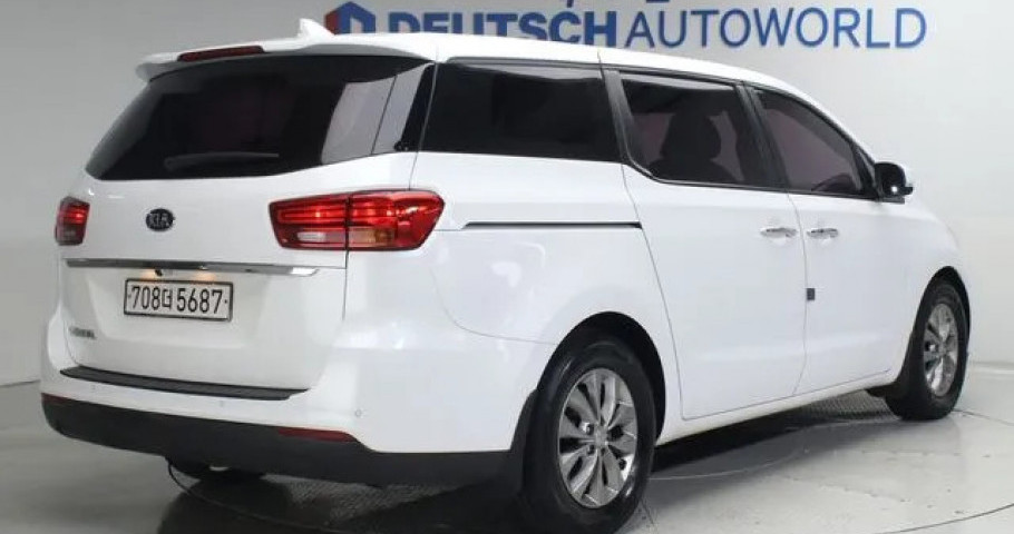 Kia Carnival 