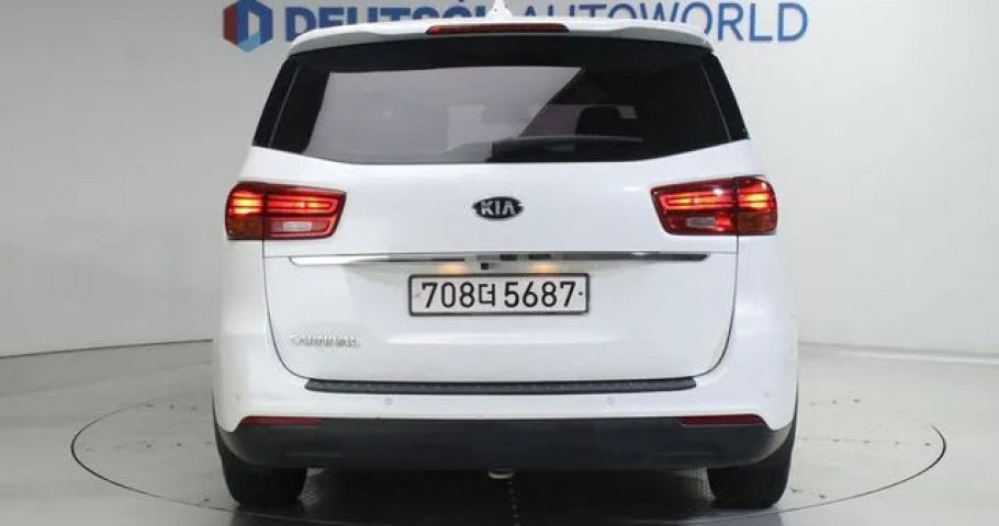 Kia Carnival 