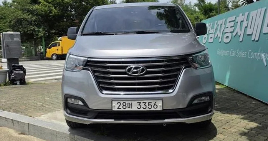 Hyundai Starex 