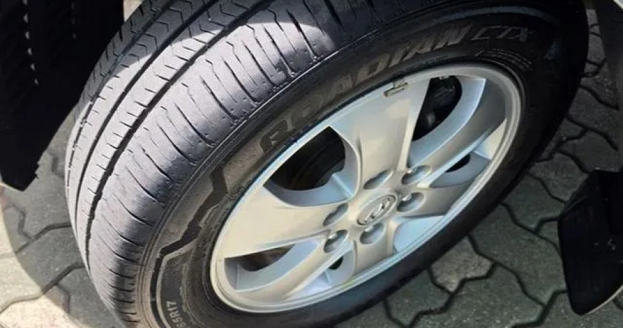 Hyundai Starex 