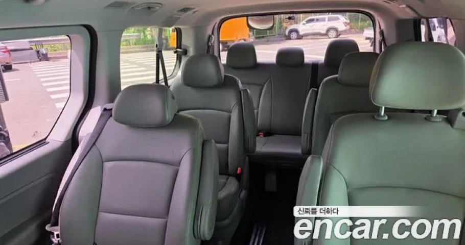 Hyundai Starex 