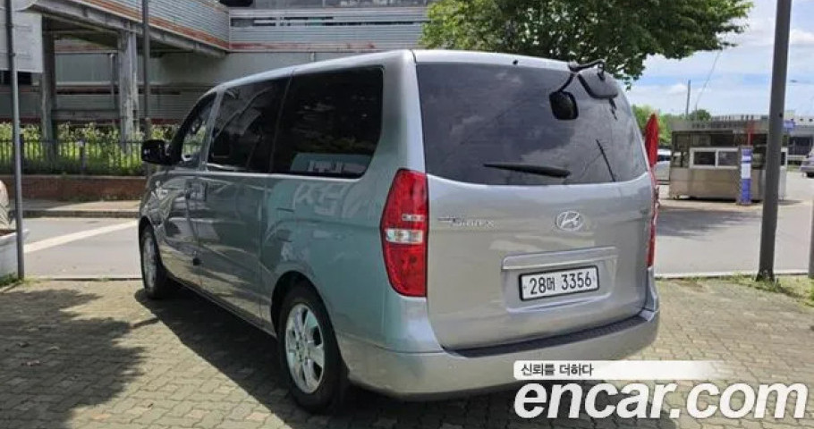 Hyundai Starex 