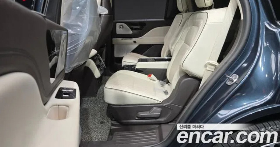 Lincoln Aviator 