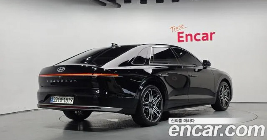 Hyundai Grandeur 