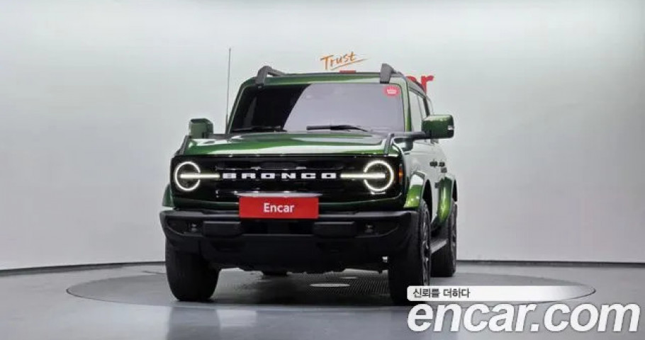 Ford Bronco 